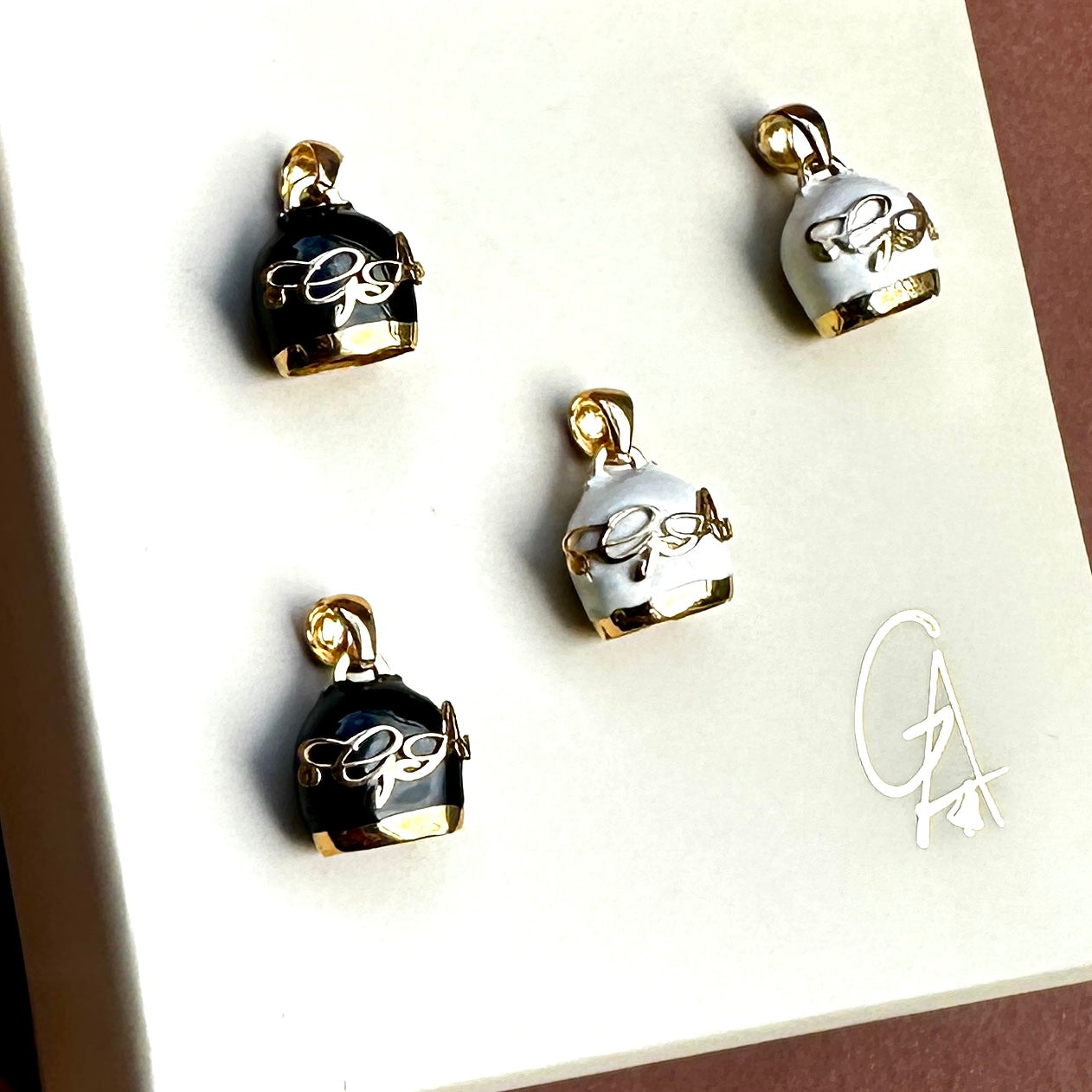 Charms Campana GA