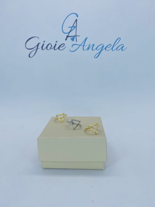 anello triangolo